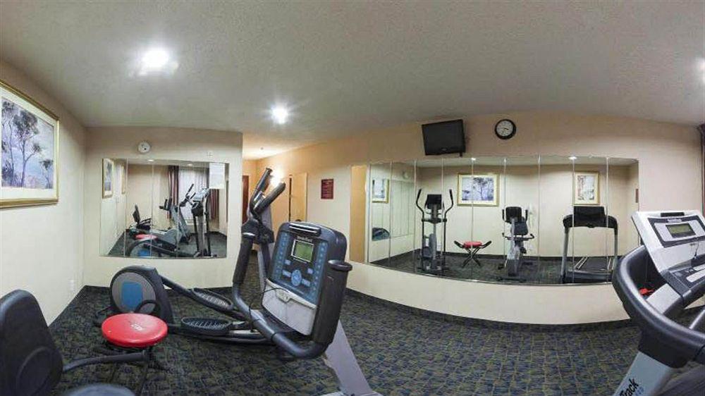 Quality Inn Spring Mills - Martinsburg North Eksteriør billede