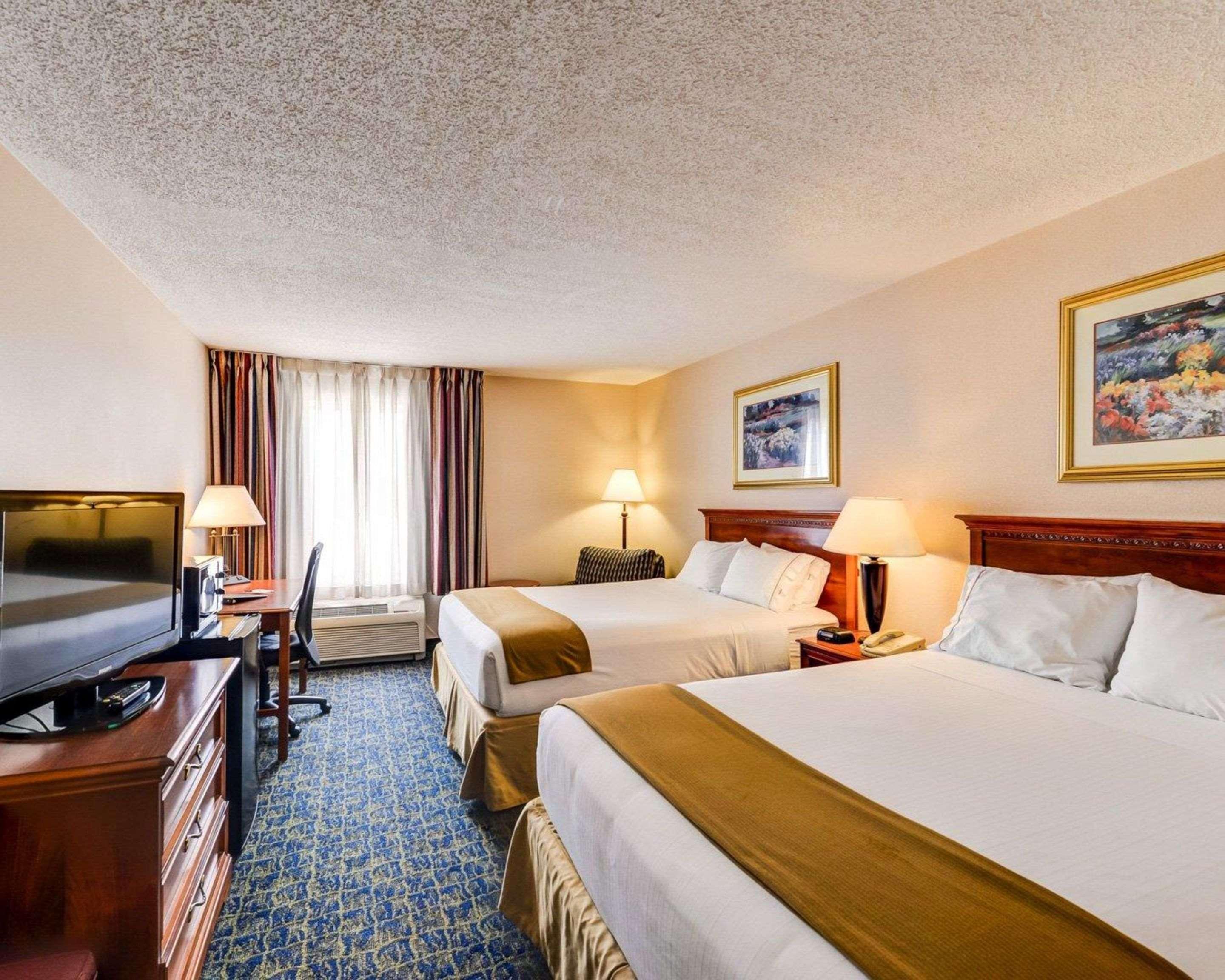 Quality Inn Spring Mills - Martinsburg North Eksteriør billede