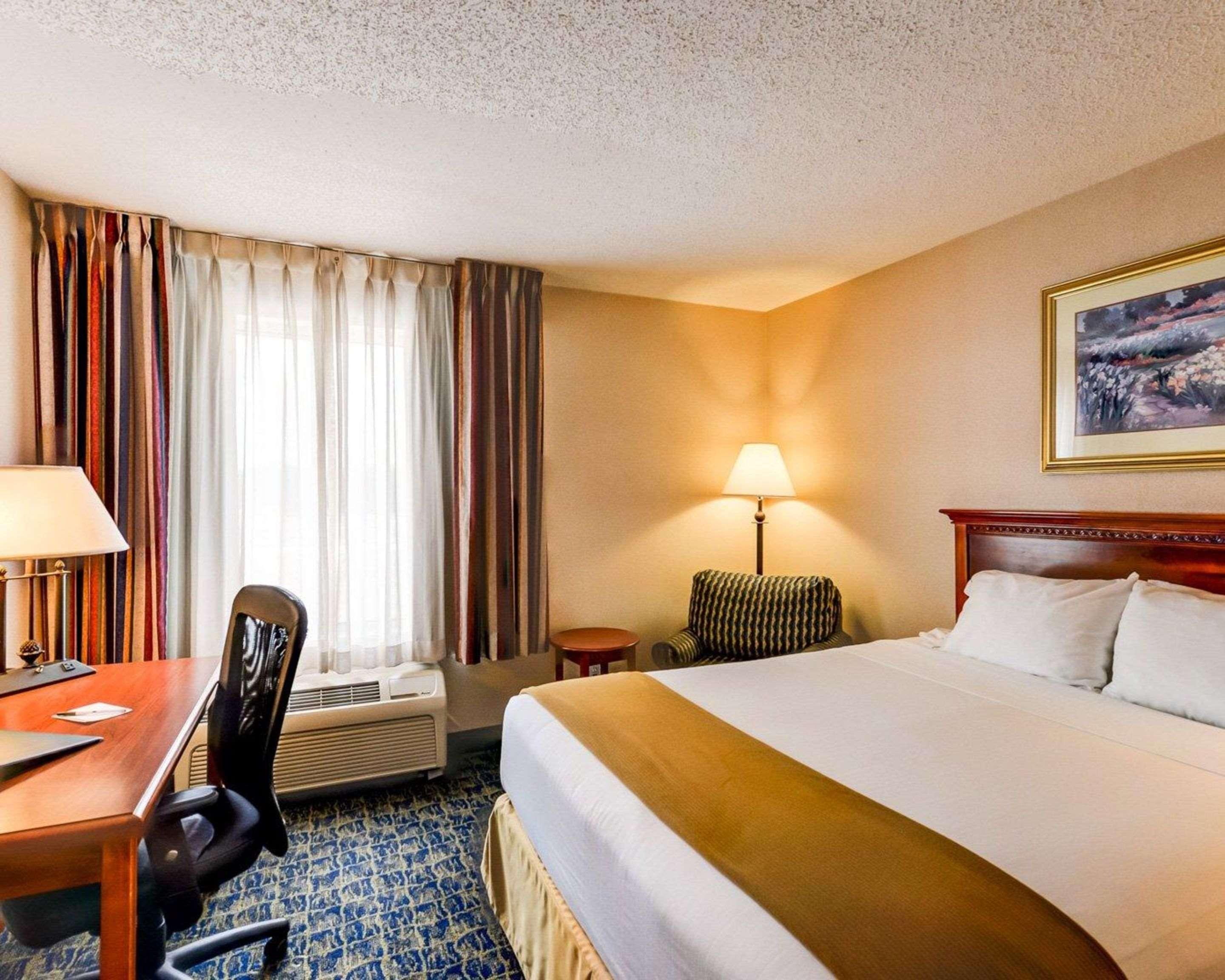 Quality Inn Spring Mills - Martinsburg North Eksteriør billede