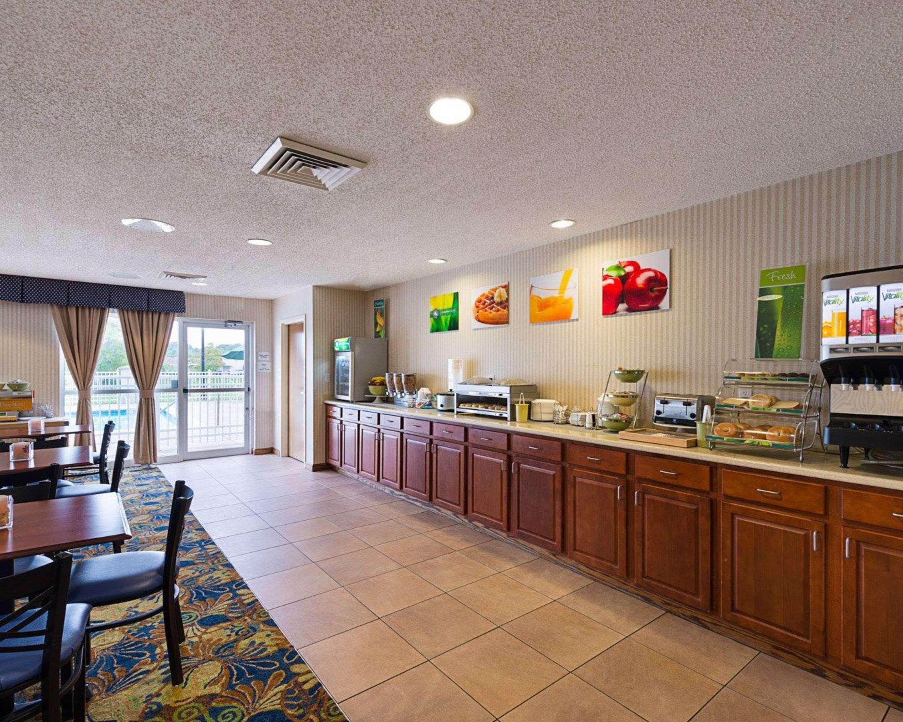 Quality Inn Spring Mills - Martinsburg North Eksteriør billede