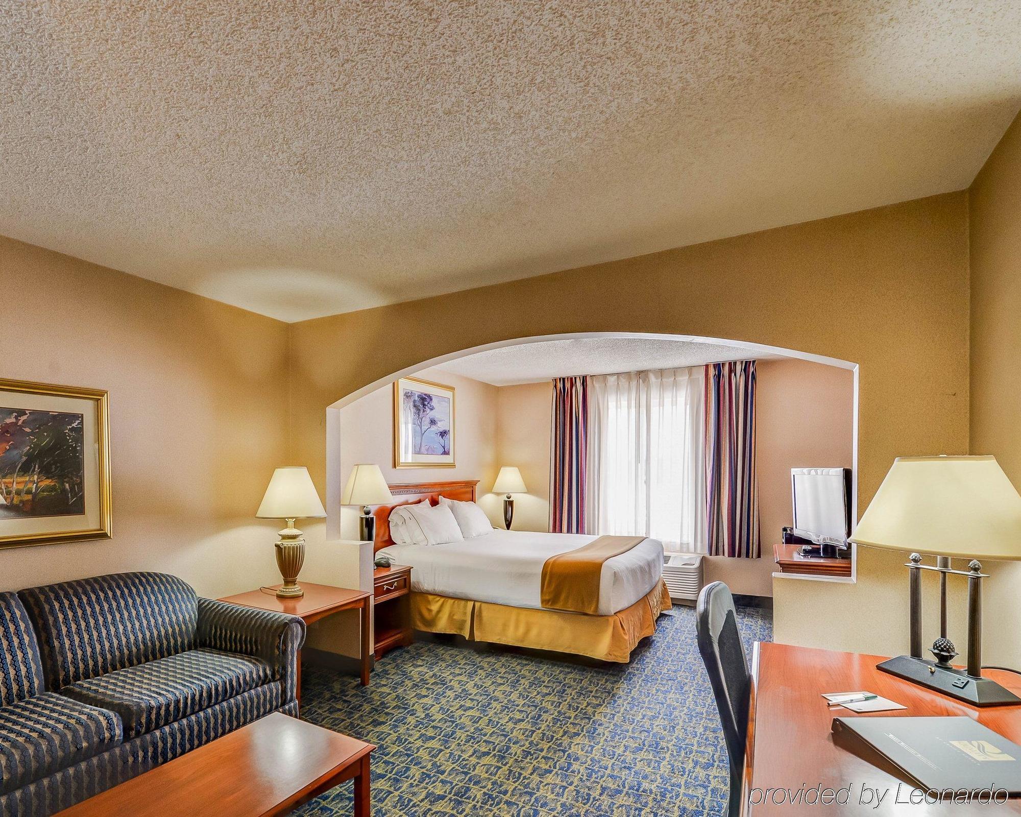 Quality Inn Spring Mills - Martinsburg North Eksteriør billede